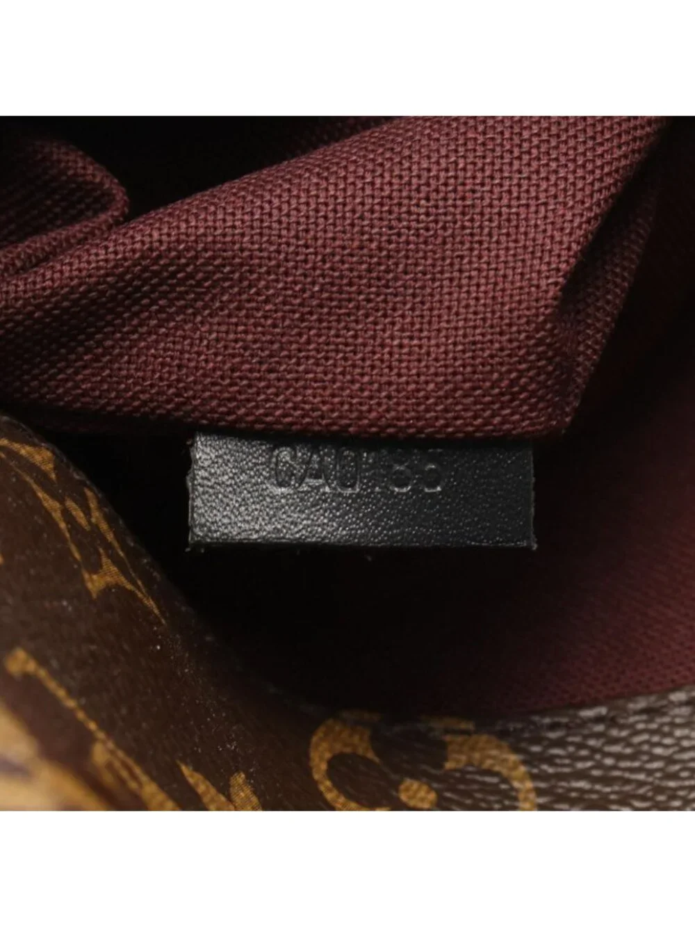 Louis Vuitton Shoulder Bag District MM Canvas Leather